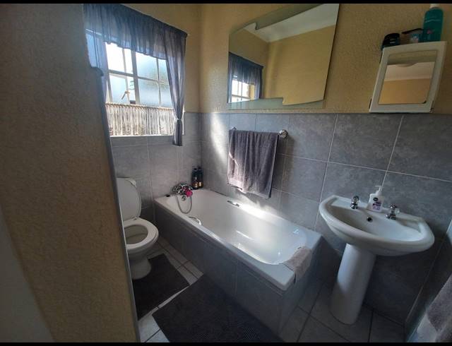 3 BEDROOM APARTMENT FOR SALE IN JORDAAN PARK